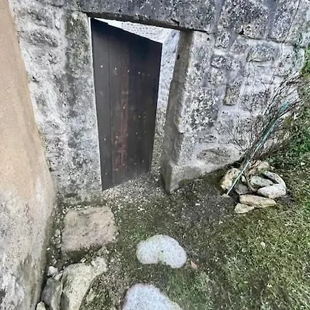 Avec Mezzanine - Proche De Angouleme * Saint-Saturnin